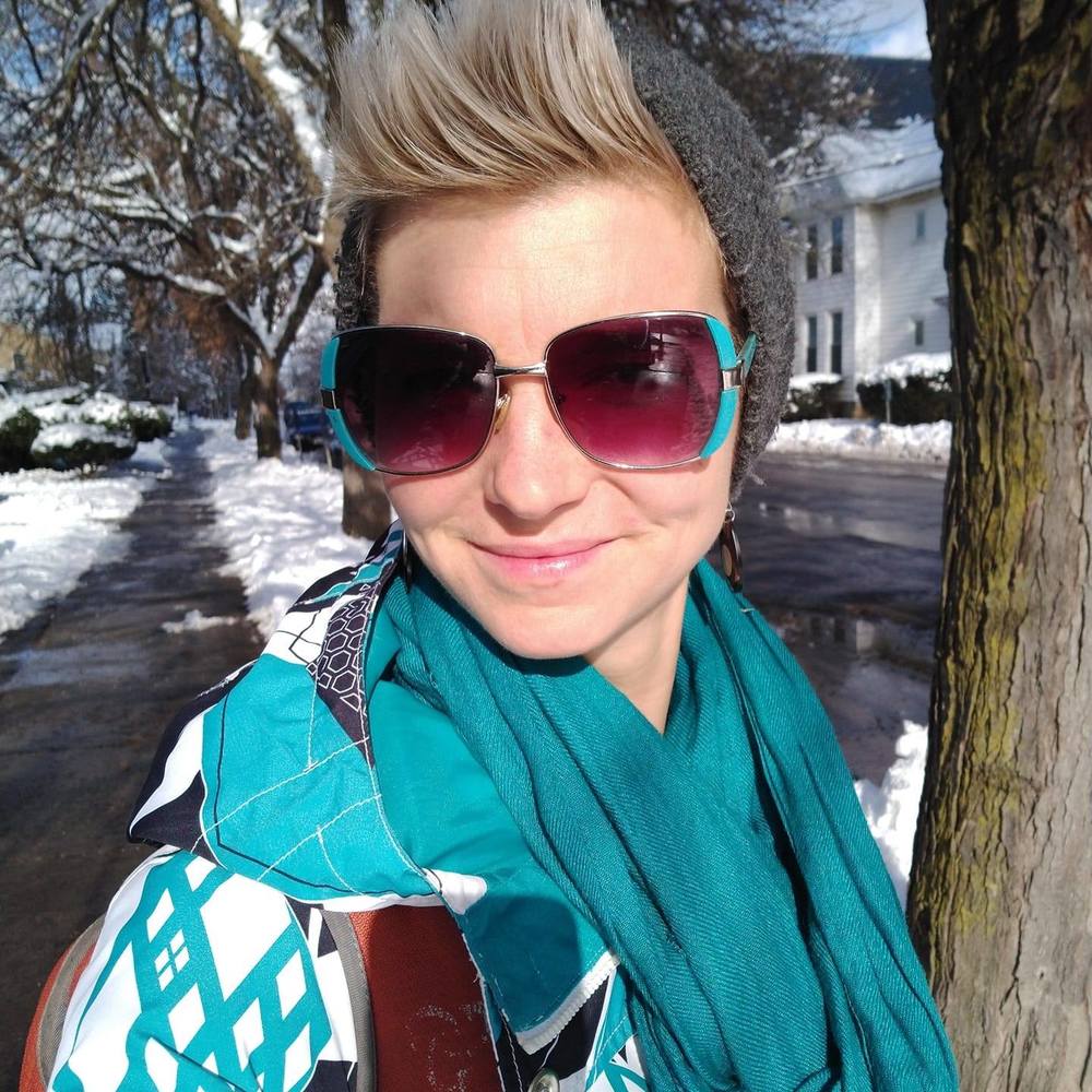 Meet your Posher, Sondra